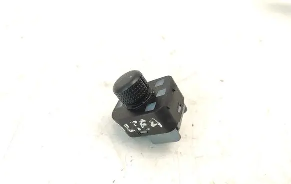 Seat Toledo III (5P) Wing mirror switch 5P0959565