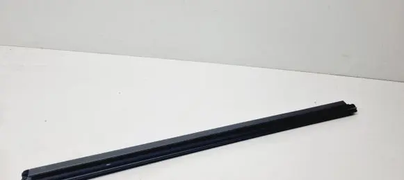 Nissan Qashqai J12 Rubber seal rear door window/glass 828346UA0A