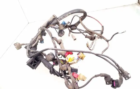 Volkswagen PASSAT B5 Engine installation wiring loom 