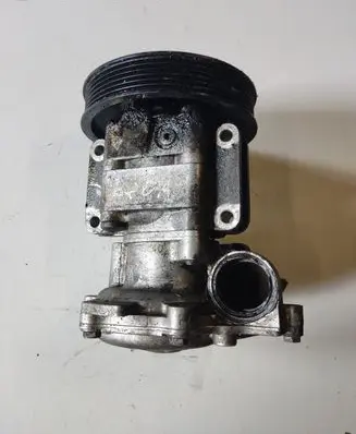 BMW 3 E46 Power steering pump 07052878 7500335 32427500335