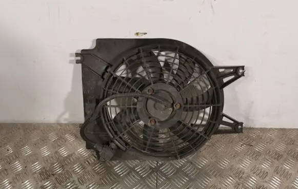 KIA Sorento Radiator cooling fan shroud