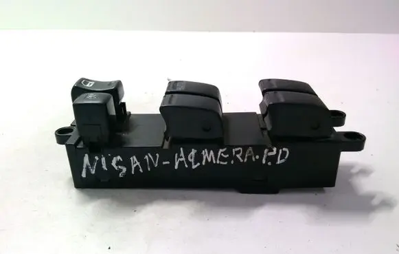 Nissan Almera N16 Electric window control switch