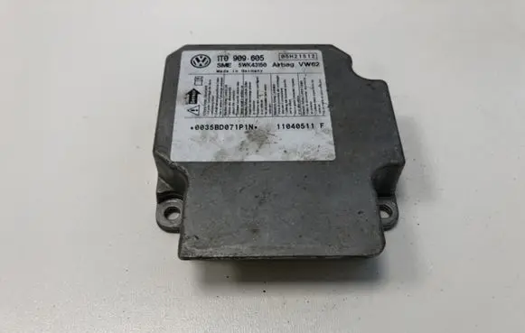 Volkswagen Touran I Airbag control unit/module 1T0909605