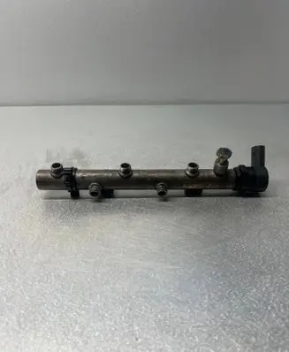 Audi A6 S6 C6 4F Fuel main line pipe 059130090AB