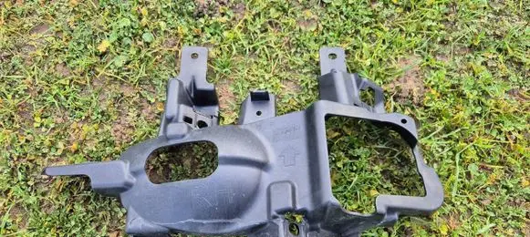 Nissan Leaf I (ZE0) Fog light bracket 26910