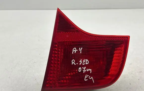 Audi A4 S4 B7 8E 8H Tailgate rear/tail lights 96503802