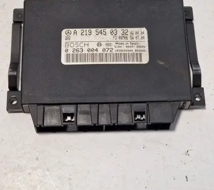 Mercedes-Benz CLS C218 AMG Coolant fan relay A2195450332 1039E00908 0263004072