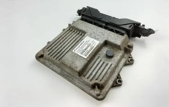 Fiat Doblo Engine control unit/module 51880748
