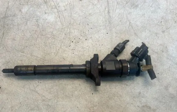 Peugeot 308 Fuel injector 0445110297 620026