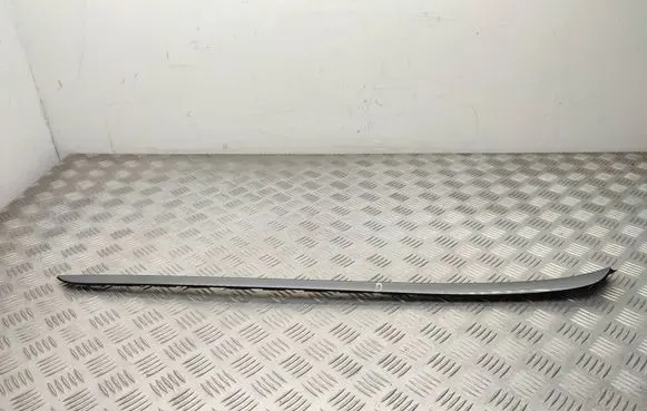 Hyundai Santa Fe Windshield trim 861432W000