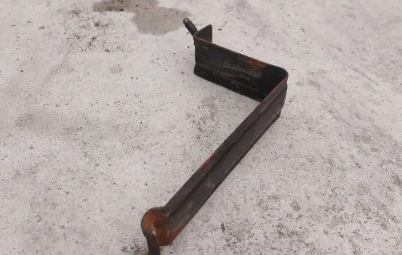 Peugeot 308 Battery bracket 