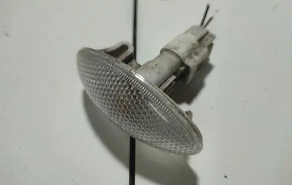 Fiat Sedici Front fender indicator light 