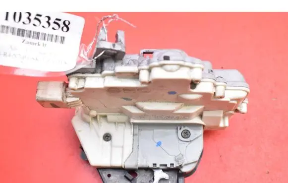 Audi A3 S3 A3 Sportback 8P Rear door lock 4F0839015