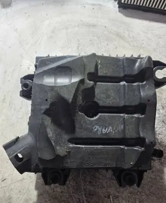 Opel Vivaro Air filter box 8200467321 93856612 2386661