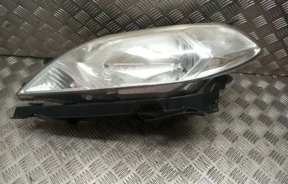 Honda FR-V Headlight/headlamp