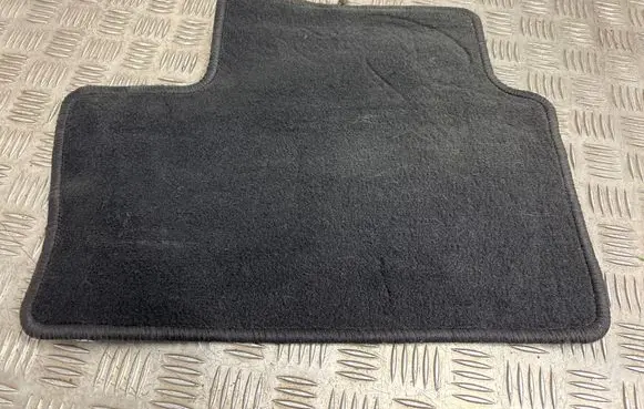 Nissan Juke II F16 Rear floor mat 