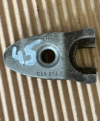 Audi A6 S6 C7 4G Fuel Injector clamp holder 059216J