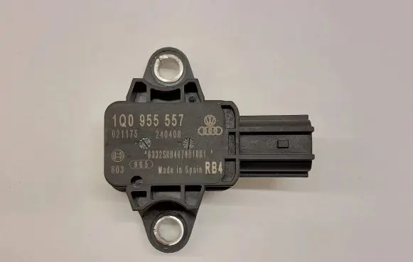 Volkswagen Eos Airbag deployment crash/impact sensor 1Q0955557