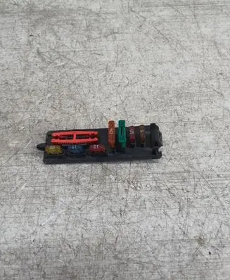 Peugeot 206 Fuse box cover 9637466280