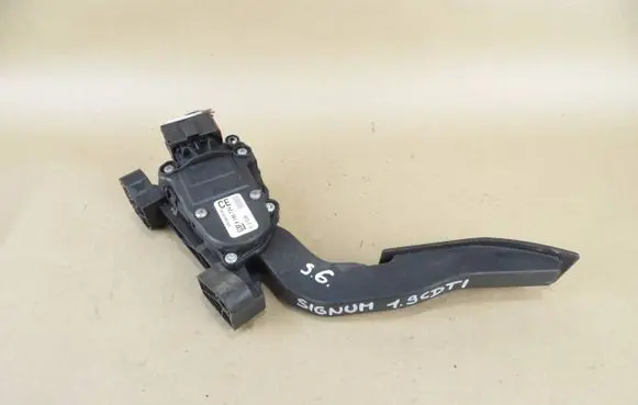 Opel Signum Accelerator throttle pedal 6PV00832200 9186724