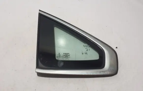 Volvo S90, V90 Rear side window 31689018