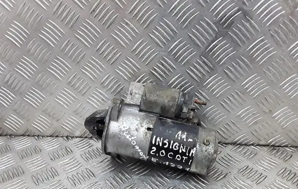 Opel Insignia A Starter motor 55353857