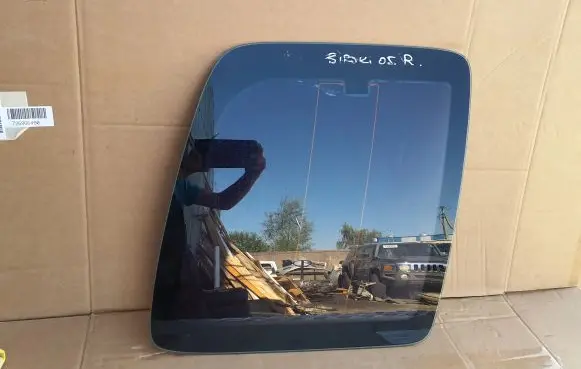 Jeep Cherokee III KJ Rear side window