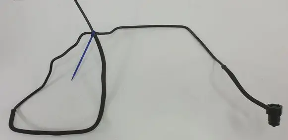 Volvo V70 Fuel line pipe