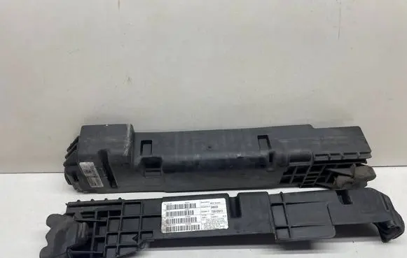 BMW X3 F25 Radiator mount bracket 7593839 17117593839