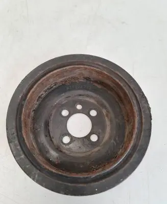 Volkswagen PASSAT B6 Crankshaft pulley 03G105243