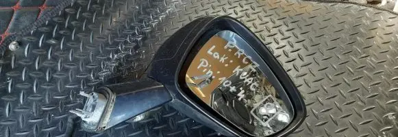 Peugeot RCZ Front door electric wing mirror KUAC