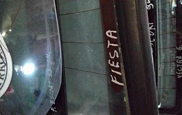 Ford Fiesta Rear windscreen/windshield window 