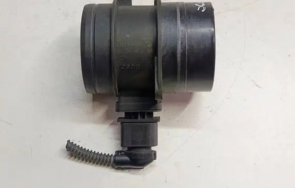 Volkswagen Scirocco Mass air flow meter 03G906461CT2 03G906461C 24857493