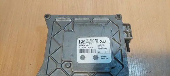 Opel Zafira B Engine control unit/module ECU 12992406 5WK9395 SIMTEC75.1