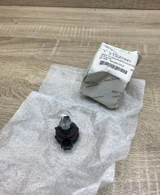 Jaguar XF X250 Rear tail light bulb C2Z7941