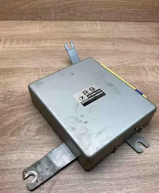 Subaru Legacy Engine control unit/module ECU 22611AB441 AI8000RR3