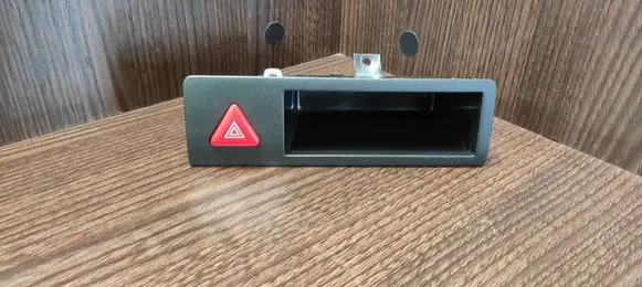 Volkswagen Transporter - Caravelle T5 Hazard light switch 7H0857925