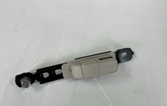 Nissan Juke I F15 Seat belt adjustment rail 6096312