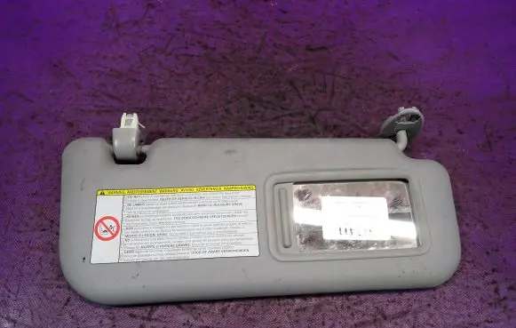 Toyota Yaris Sun visor