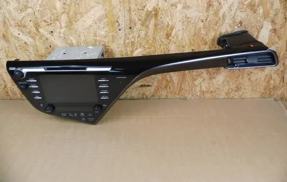 Toyota Camry VIII XV70 Radio/CD/DVD/GPS head unit 8614033D00