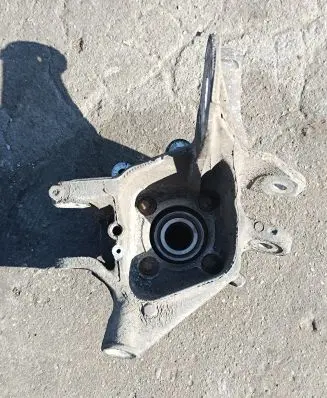 BMW 5 GT F07 Rear wheel hub spindle/knuckle 6780066