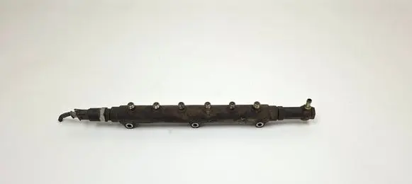 Volvo S80 Fuel main line pipe