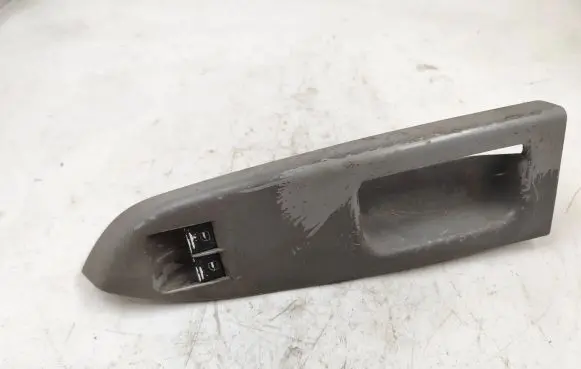 Volkswagen Touran I Electric window control switch 1T1867371E
