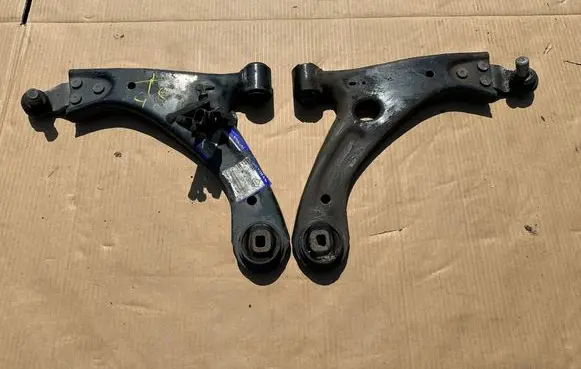 Volvo XC40 Front control arm