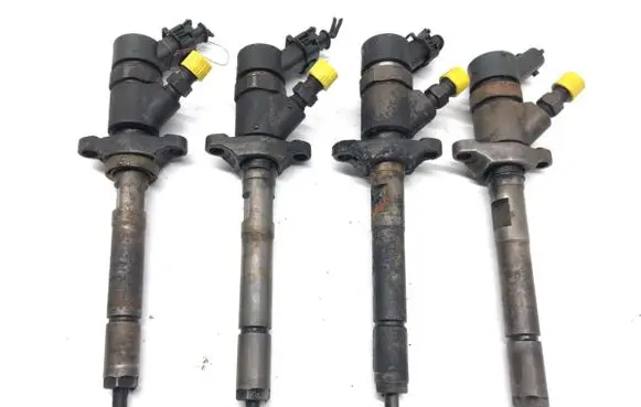 Fuel injectors set