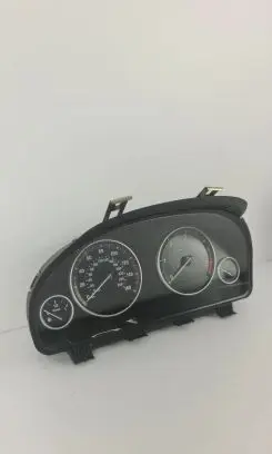 BMW 5 F10 F11 Speedometer (instrument cluster) 9265181
