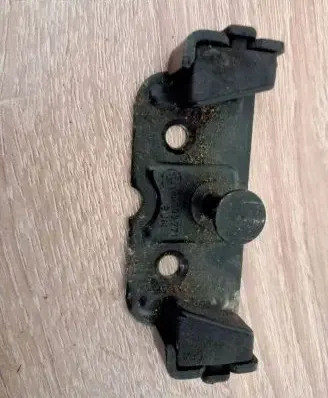 BMW 3 E46 Rear door lock loop/hook striker 8203771