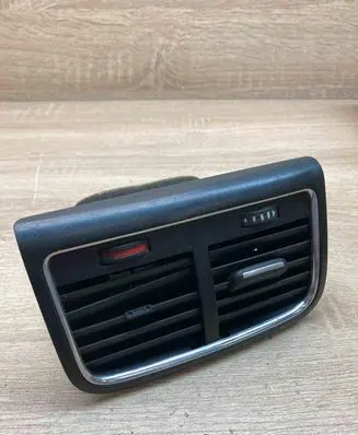 Audi A4 S4 B8 8K Rear air vent grill 8K0819203D