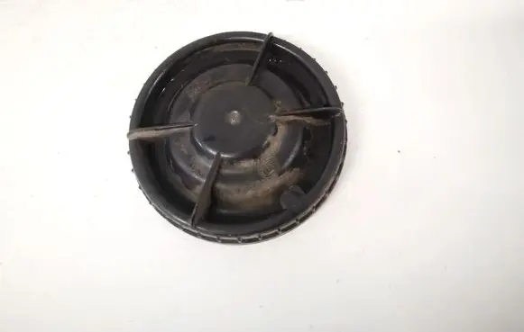 Volvo S40, V40 Headlight/headlamp dust cover 145222