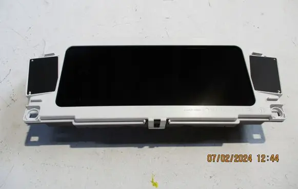 Peugeot Partner III Speedometer (instrument cluster) 9835847680
